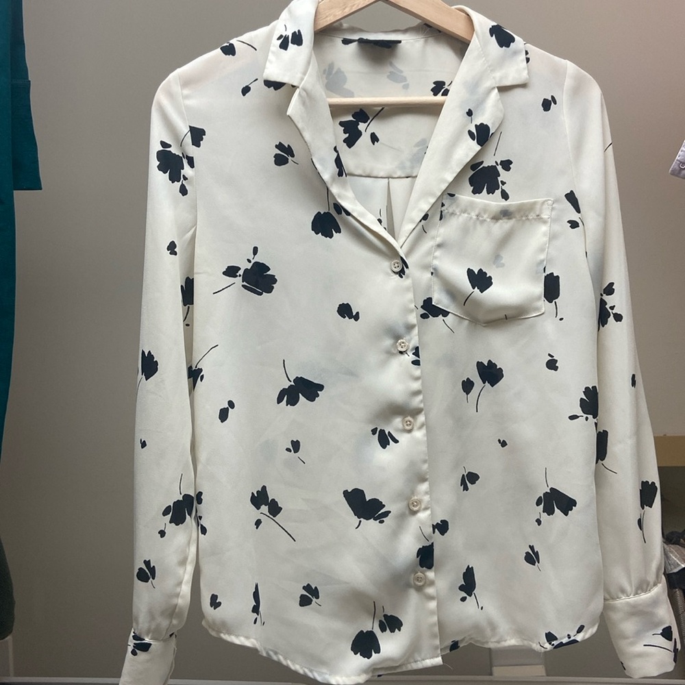 Who What Wear blouse XS